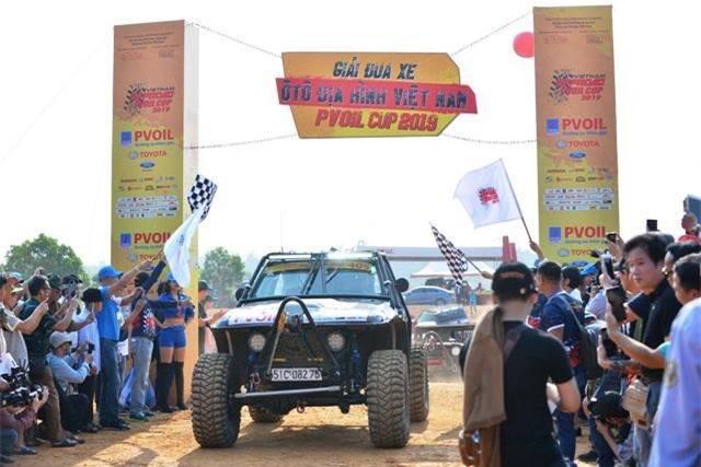 Khai mạc Giải đua xe ô tô địa hình Việt Nam PVOIL CUP 2019