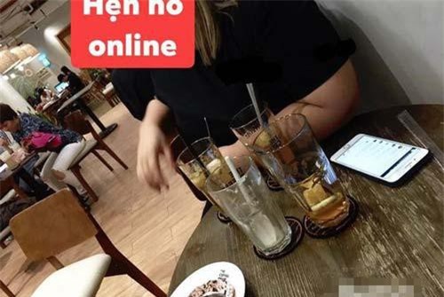 Buổi hẹn đầu tiên, cô gái quen qua mạng đi ô tô đến đón, đòi trả luôn tiền ăn nhưng đến khi chàng trai ngỏ ý hẹn hò thì 'phũ' ngay một câu