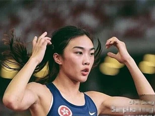 Mỹ nhân nhảy cao chân dài miên man đẹp kiều diễm: Vạn người mê mẩn