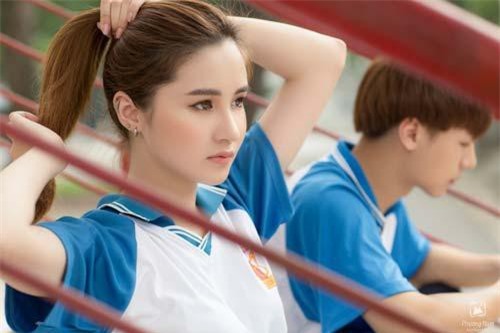 Nữ sinh 19 tuổi ĐH Bách Khoa gây sốt tại cuộc thi ảnh online HHHV Việt Nam