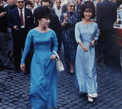 Hai huyền thoại thời trang bất tử của Việt Nam