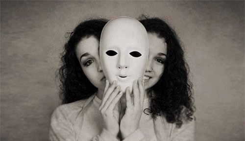 2 kiểu 'tri kỷ' phụ nữ cần đặc biệt tránh xa kẻo chồng bị cướp lúc nào không hay