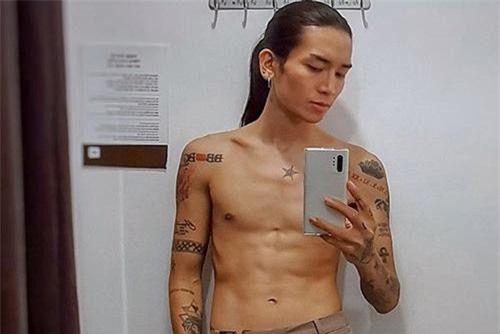 BB Trần lột xác với body 6 múi, săn chắc đến bất ngờ