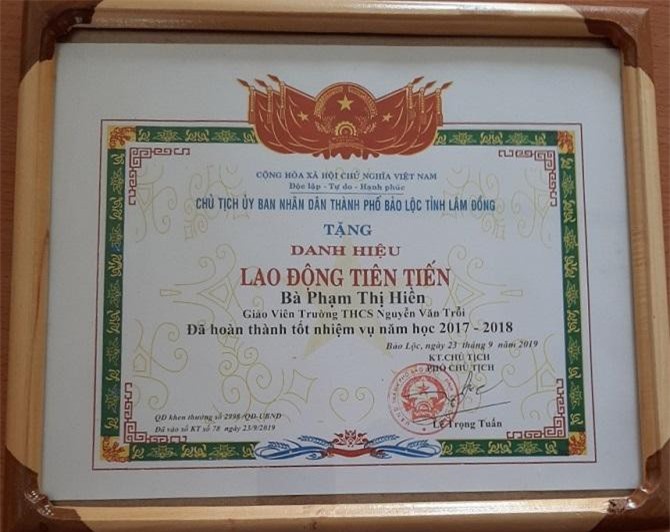 Bài 4: Giáo viên 'dám nói to với ngành giáo dục Bảo Lộc' đã được công nhận danh hiệu thi đua