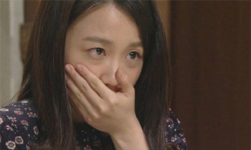 Hoang mang nhìn mẹ chồng say đắm làm điều ngang trái trong biệt thự vườn