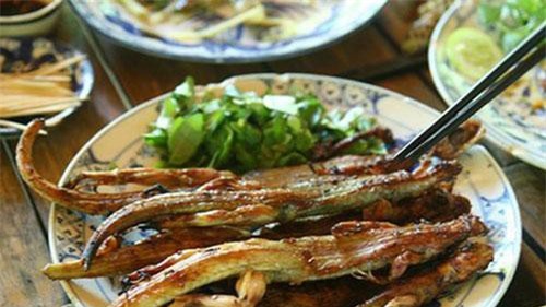 Món dông khô quý hiếm trong 'vùng đất linh hồn' hóa ra là đặc sản của vùng biển Việt Nam