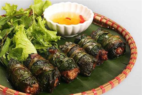 Cách làm món thịt cuốn lá lốt thơm ngon cho bữa ăn cuối tuần