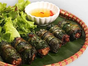 Cách làm món thịt cuốn lá lốt thơm ngon cho bữa ăn cuối tuần