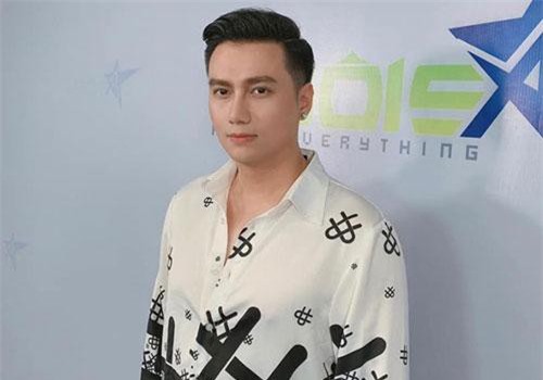 Đang 'chuẩn men', dao kéo xong Việt Anh bị chê 'như con gái'