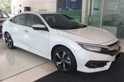 Honda Civic có bản nâng cấp mới, đe nẹt Mazda 3