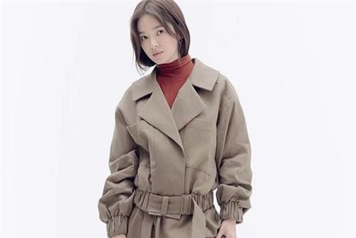 Nhan sắc Song Hye Kyo hậu ly hôn thật sự đã lên một tầm cao mới, mắt môi nhợt nhạt vẫn xinh hết phần thiên hạ