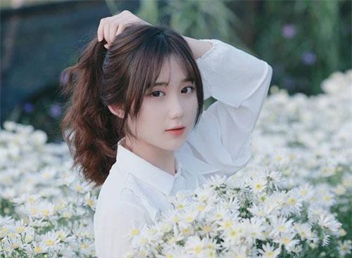 Những hot girl quân đội chiếm sóng MXH vì thần thái 'chất ngút trời'