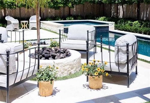 Tiệc cưới tàn, cô dâu bị cả họ nhà chồng lăng mạ vì lý do bất ngờ