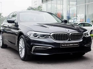 BMW 5 Series giảm giá hơn 200 triệu đồng tại Việt Nam