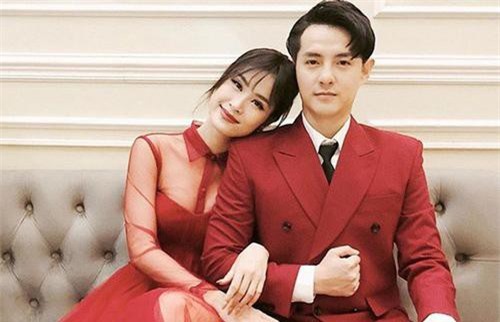 Đông Nhi đã gửi lời mời dự đám cưới đến bạn bè, hôn lễ được ấn định vào một ngày tuyệt đẹp trong tháng 11