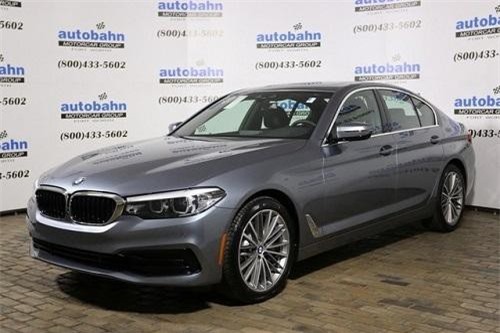 Xe sang BMW giảm giá hàng loạt, cơ hội mua xe giá tốt cho khách hàng Việt