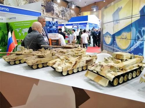 Chiêm ngưỡng loạt mô hình xe tăng 'cực độc' Nga mang sang Triển lãm DSE 2019