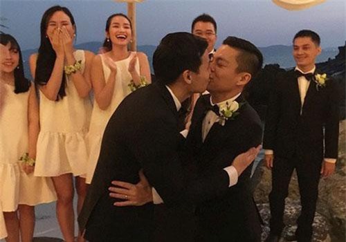 Đám cưới đẹp như mơ của 3 cặp đôi đồng tính nổi tiếng showbiz Việt