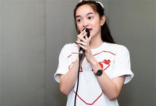 Kaity Nguyễn bất ngờ hé lộ hình ảnh luyện thanh nhạc để chuẩn bị lấn sân ca hát