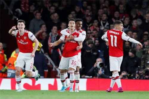 Kết quả Europa League hôm nay 04/10: AZ Alkmaar 0-0 Man United, Arsenal 4-0 Standard Liege, Wolfsberger AC 1-1 Roma