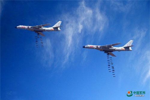 Trực thăng Nga, thiết giáp Trung Quốc... phối hợp tuyệt đẹp trên chiến trường