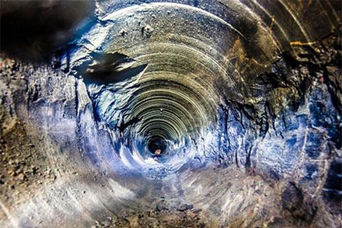 CLIP: Bí ẩn đáng sợ về 'cổng địa ngục' ở Nga