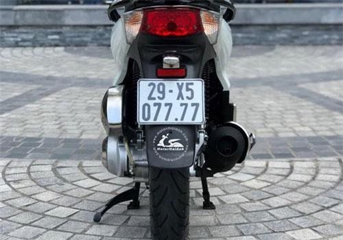 Honda SH cũ biển số tứ quý 7, 'đội giá' cả trăm triệu đồng