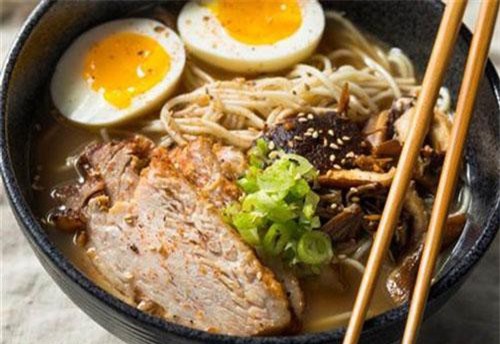 Tên trộm kỳ quặc, lẻn vào cửa hàng trộm thứ khó tin này