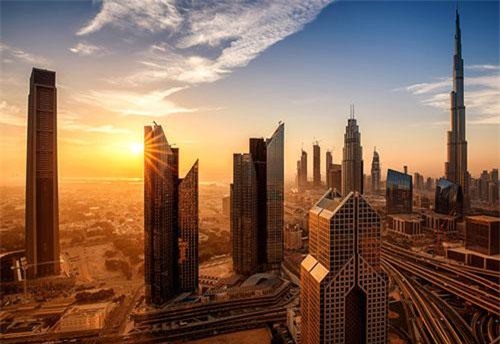 Tòa nhà chọc trời cao nhất thế giới ở Dubai tên là gì?