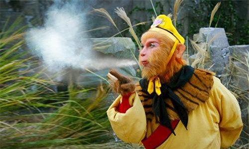 T&#xF4;n Ng&#x1ED9; Kh&#xF4;ng c&#x1EA3; &#x111;&#x1EDD;i ph&#x1EA3;i khom m&#xEC;nh cung k&#xED;nh tr&#x1B0;&#x1EDB;c ai?