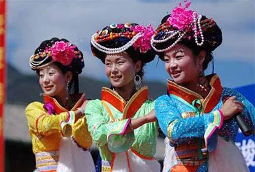 Kỳ lạ tập tục mẹ đưa chìa khóa nhà cho con gái rủ trai lạ đến ngủ bao nhiêu tùy thích