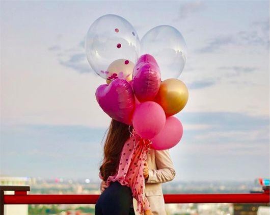 Phạm Hương tự hào khoe được vị hôn phu chăm sóc, tận tình vào bếp nấu ăn cho bạn gái