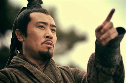 Tâm lớn bao nhiêu, sân khấu rộng bấy nhiêu: Dã tâm của Lưu Bị lớn chừng nào, nhìn tên 4 người con của Bị là biết