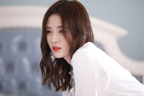 Tháng 9 âm, 3 con giáp này bị Thần Tài 'bỏ mặc', ngồi không cũng gặp họa từ trên trời rơi xuống