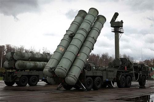 Vì sao Iran 'hờ hững' khi Nga đánh tiếng sẵn sàng cung cấp S-400 Triumf?