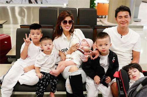 Vừa mới sinh con không lâu, Hoa hậu nổi tiếng này đã mang bầu lần thứ 6