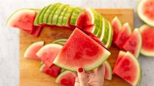 Ăn dưa hấu đừng vội vứt vỏ, hãy giữ lại vì cả tá công dụng tuyệt vời này