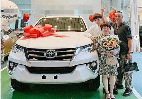 Loạt sao Việt sở hữu nhà đẹp, xe sang ở tuổi ngoài 20