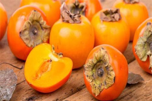 Lợi ích sức khỏe bất ngờ của quả hồng giòn