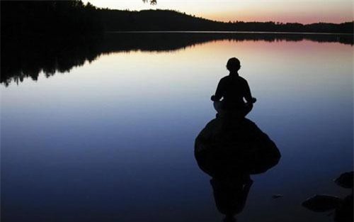 Một điều nhịn chín điều lành, con người sống không biết nhẫn nhục sẽ khó được trường thọ