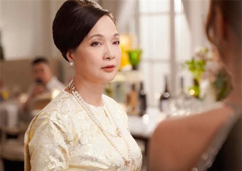 NSND Lê Khanh trở lại điện ảnh sau 20 năm vắng bóng