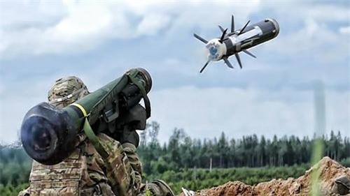 Nga 'lạnh gáy' khi Ukraine công bố kế hoạch mua sắm thêm tên lửa Javelin
