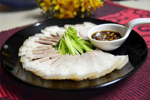 Cách luộc thịt đậm đà, ngon ngọt không mất chất