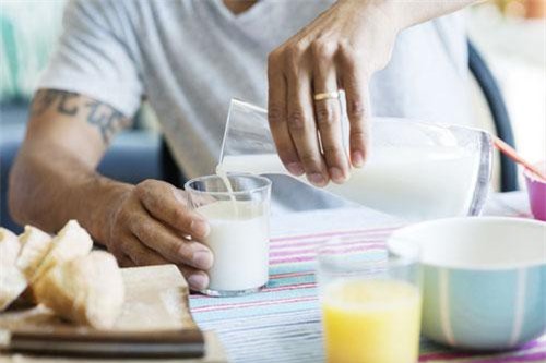 'Khung giờ vàng' để bổ sung canxi cho cơ thể tốt gấp trăm lần thông thường