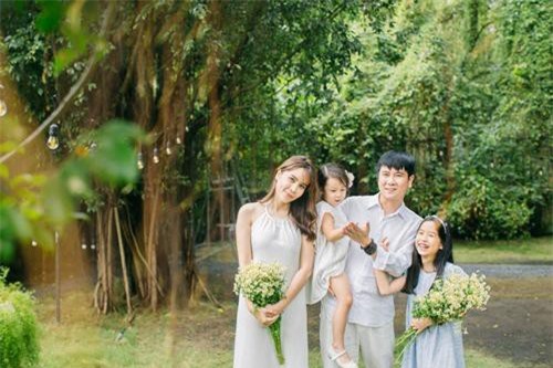 Lưu Hương Giang: 'Chúng tôi không mang gia đình ra để PR'