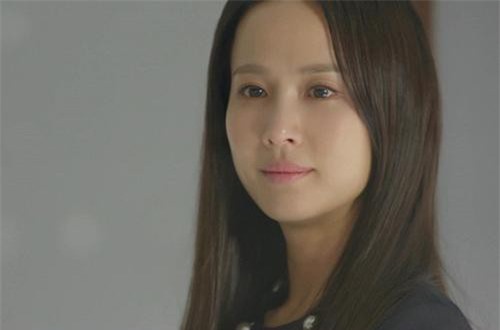 Nhờ chồng dọn hộ mâm cơm mà bị quát 'cô không có quyền gì trong nhà này', tôi đáp trả khiến anh sửng sốt