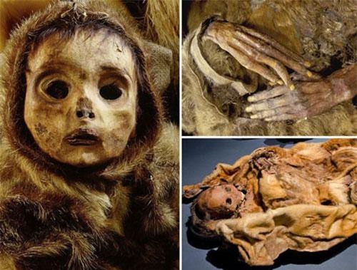 Rùng mình ánh mắt thảng thốt 500 năm của xác ướp bé trai