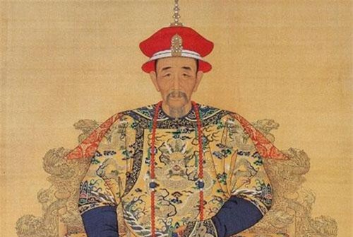 Thói quen sống không giống một hoàng đế của vua Khang Hy