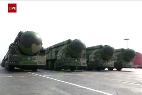 Cận cảnh loạt vũ khí Trung Quốc lần đầu được công bố