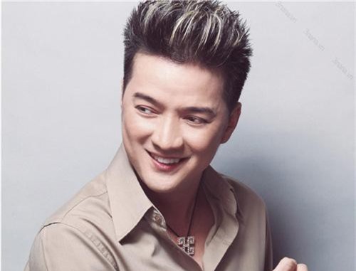 Đàm Vĩnh Hưng tiết lộ sốc đã có 2 con, tự tay đi siêu thị mua đồ cho con gái